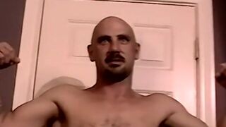 Athletic amateur receives blowjob from mature homosexual