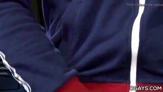 Toby Springs masturbating