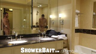 Shower - Straight Peter Marcus shower fucks Jack Hunter