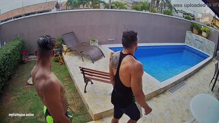 Spy on straight muscular guys