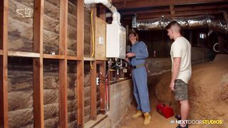 Married Handy Man Explores His Gay Fantasies