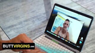 Muscular DILF Takes Virgin Twink For His First Anal Pounding!