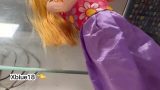 Lady blonde transsexual girl gets oral sex in the bathroom