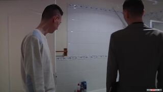 Adorable twink amateurs Riley Jordon and Scott Williams fuck