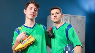 Teammates Jake Lotti & Loick Gauthier Get Wild In The Locker Room After Sweaty Workout - Latin Twink