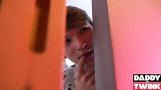 DADDYONTWINK Ass Wrecker Den Fitness Splits Open Adam Keller