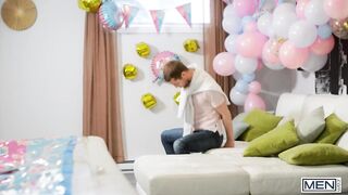 MEN - Benjamin Blue Splits His Pants Open And That Gets Malik Delgaty Horny For Some Cock Sucking And Ass Fucking