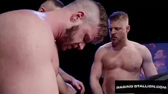 Muscle Hunk Groupsex