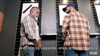 Den Bären stochern... Mit Schwanz/ Hot / Daddy John, Ali Rush