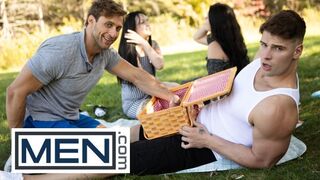 Dick Beim Picknick / MÄNNER / Malik Delgaty, Dom King