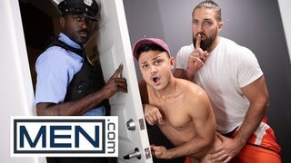 Auf der Suche nach seiner Gefängnisschlampe / MÄNNER / Chuck Conrad, Enzo Muller