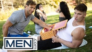 Malik Bottoms Again Teaser / MÄNNER / Malik Delgaty, Dom King