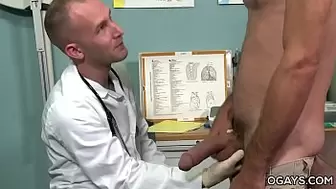 Horny doctor sucks off the patient
