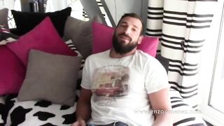 Enzo RIMENEZ fucked by top XXL in bordeaux