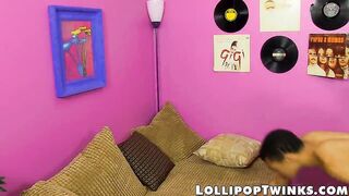 Twinks test theory how many licks it takes to make guy cum